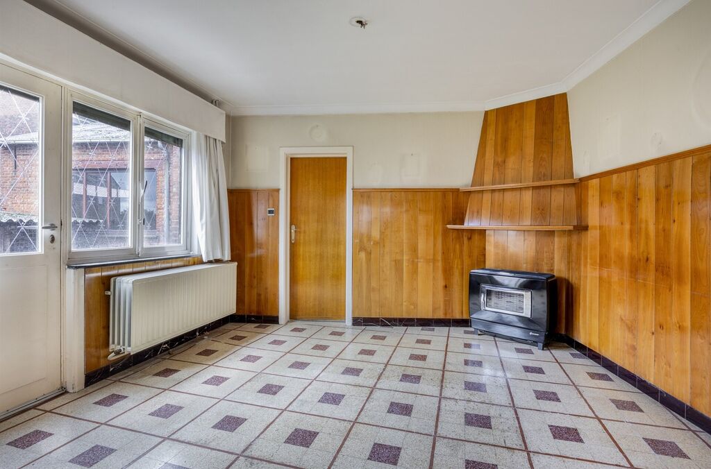 Woning met loods te koop in KAPELLE-OP-DEN-BOS