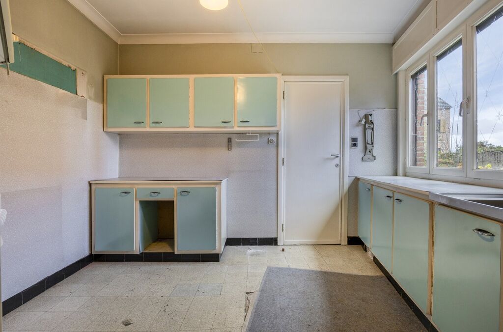 Woning met loods te koop in KAPELLE-OP-DEN-BOS