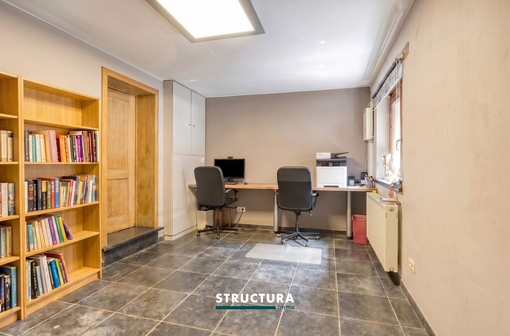 Woning met loods te koop in LEBBEKE