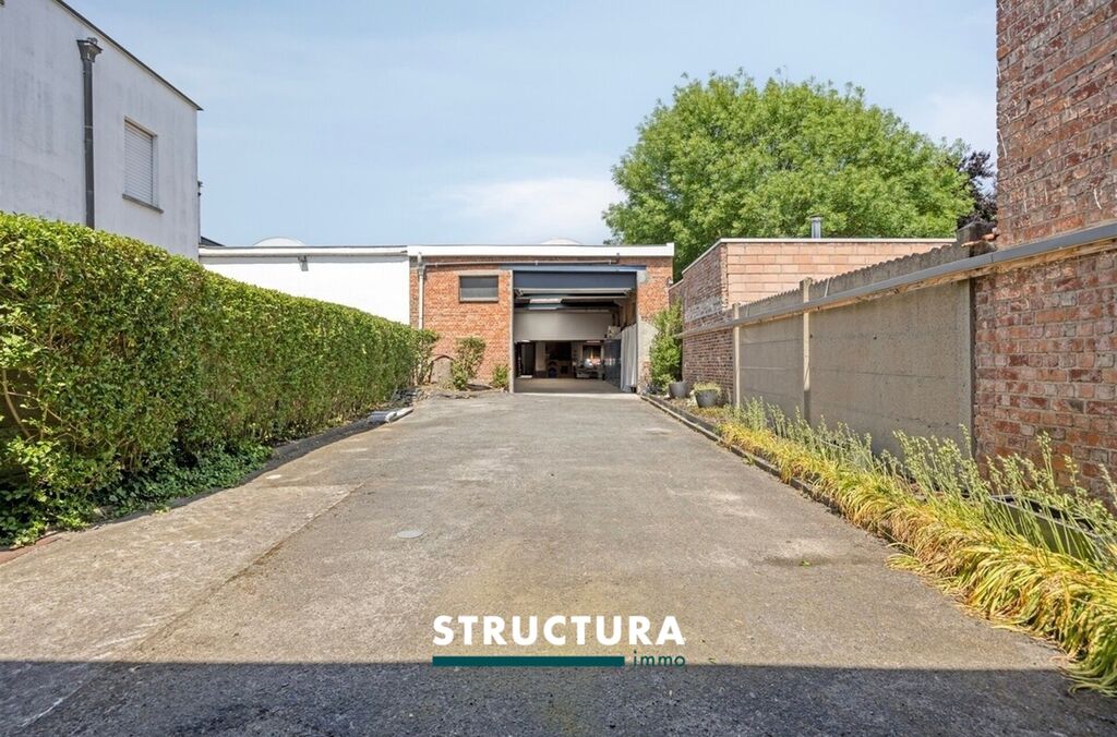 Woning met loods te koop in LEBBEKE