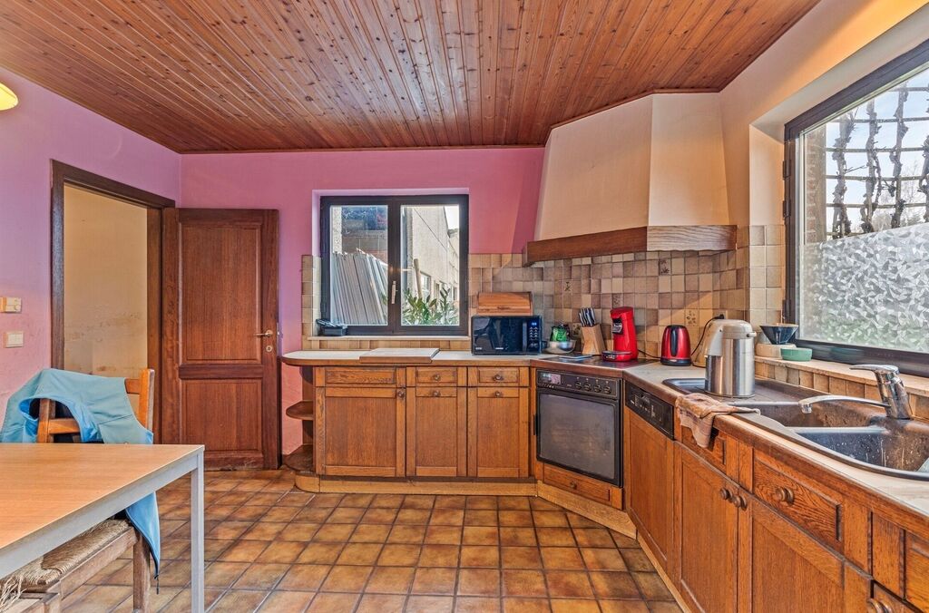 Woning met loods te koop in MERCHTEM