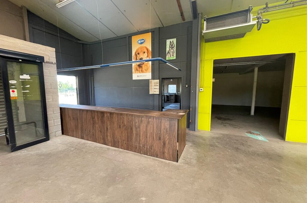 Woning met loods te koop in MERCHTEM