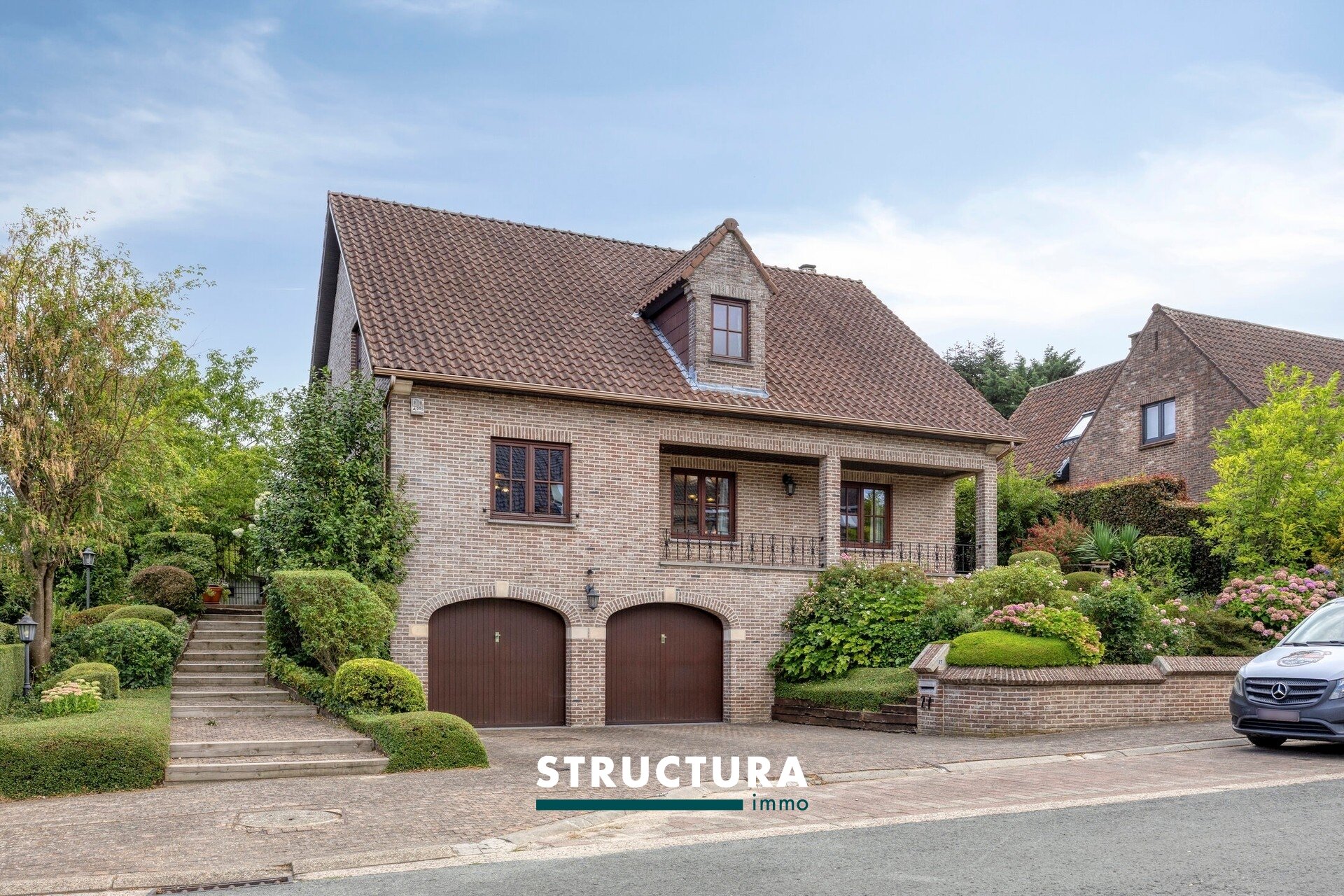 Villa te koop in STROMBEEK-BEVER